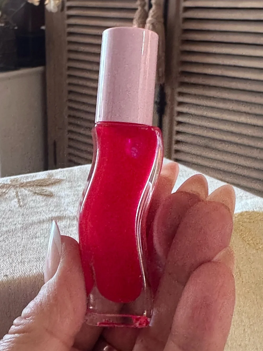 Gisou Honey Infused Lip Oil / Lip Gloss In Strawberry Sorbet. New & Unused.